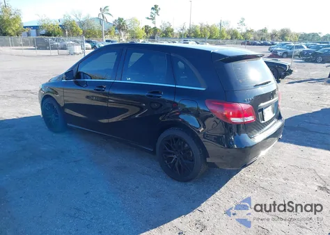 2015 Mercedes-Benz B 250 Sports Tourer z USA, uszkodzony, nr VIN WDDMH4EB5FJ317020